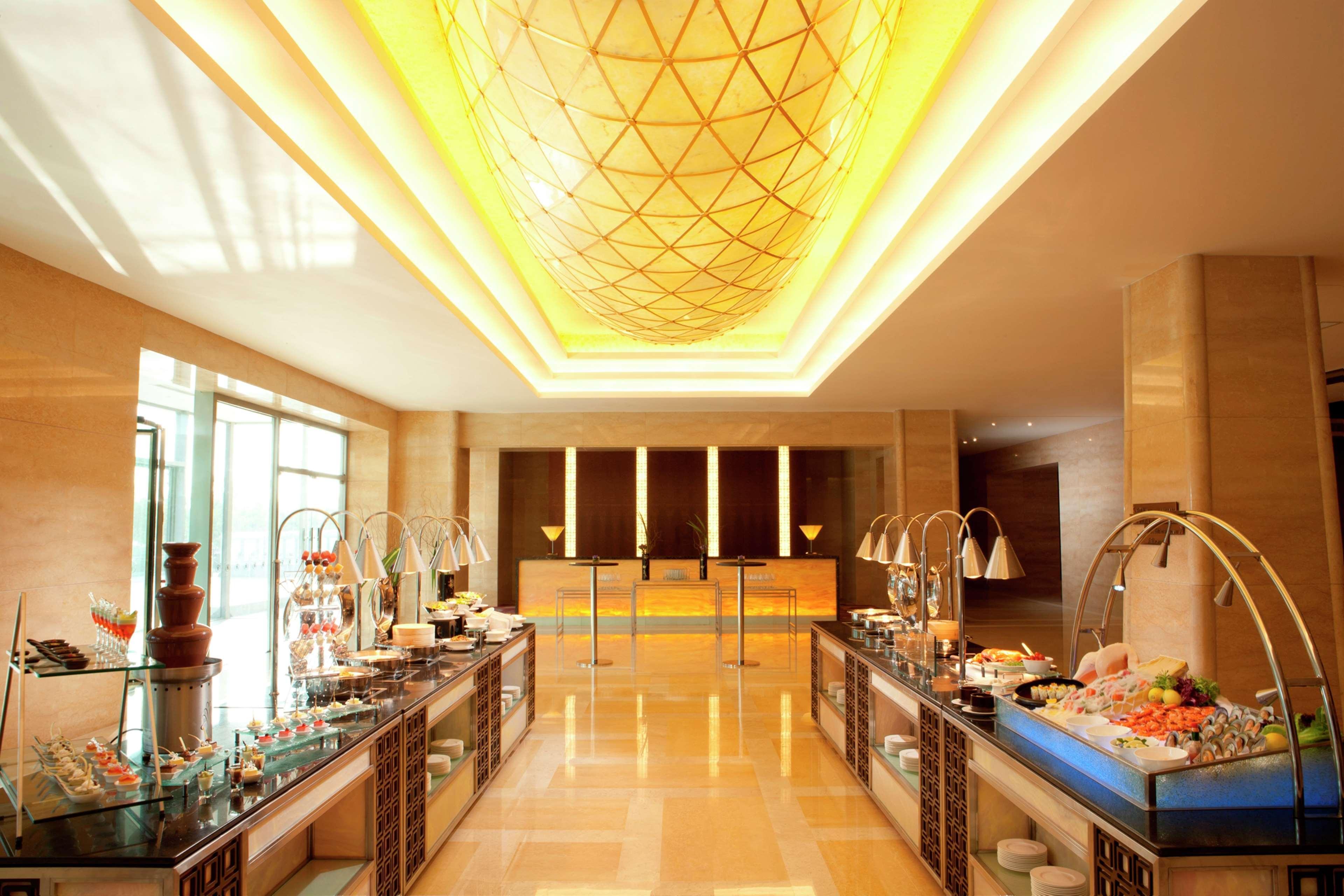 Готель Hilton Beijing Capital Airport Shunyi Екстер'єр фото