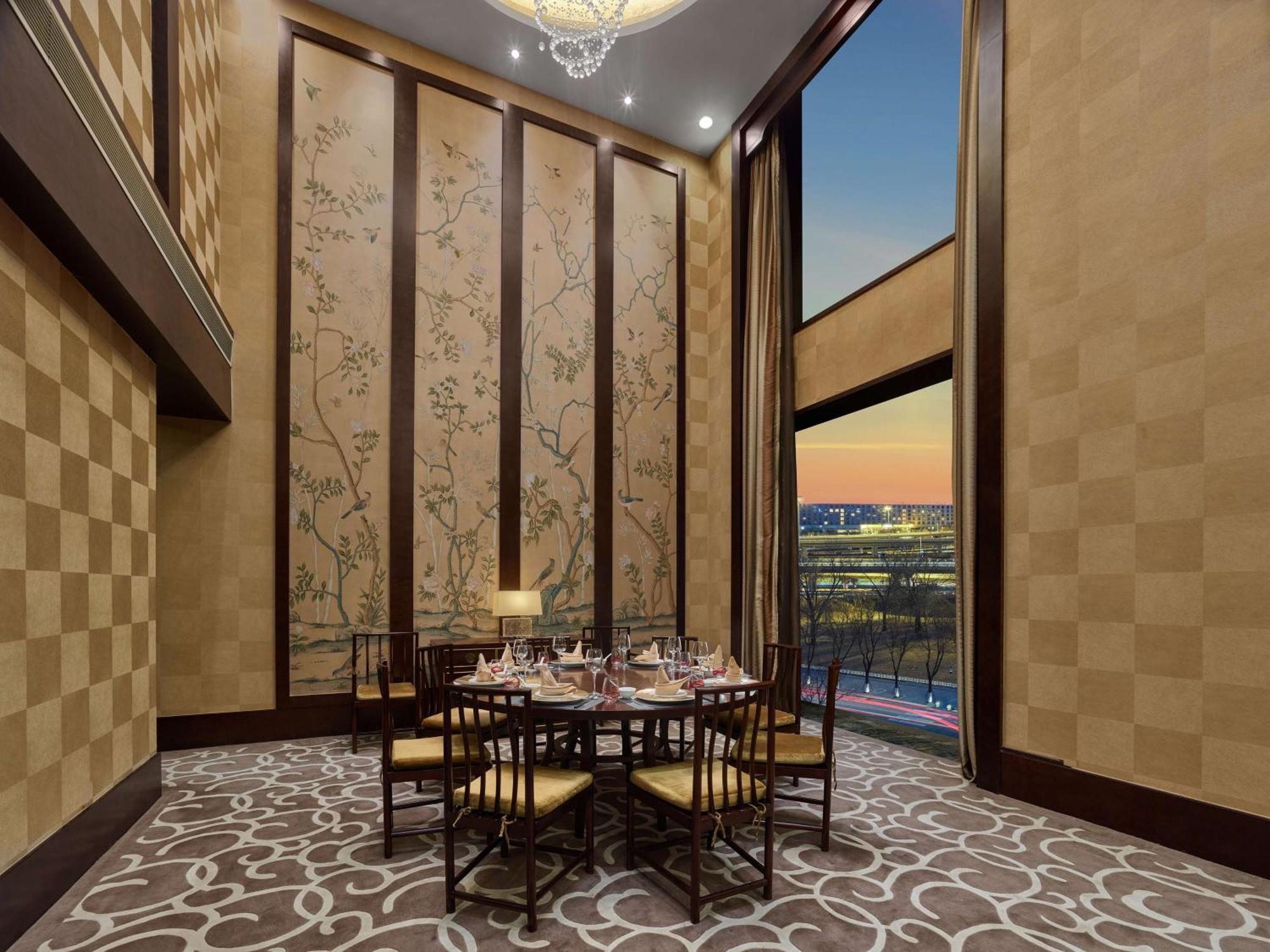 Готель Hilton Beijing Capital Airport Shunyi Екстер'єр фото